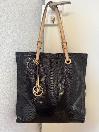 Michael Kors Tasche, Schwarz, Schlangenmuster, Top Zustand