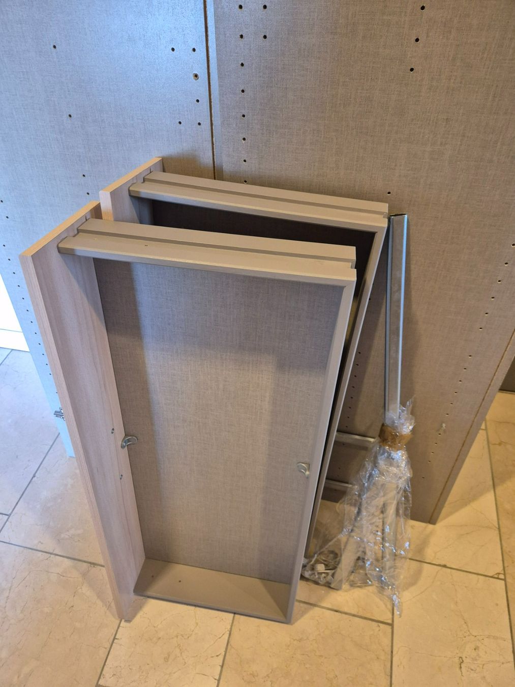 Armadi: Kleiderschrank 197x180x54cm – Usato da Bubikon venduto da Manarola 4