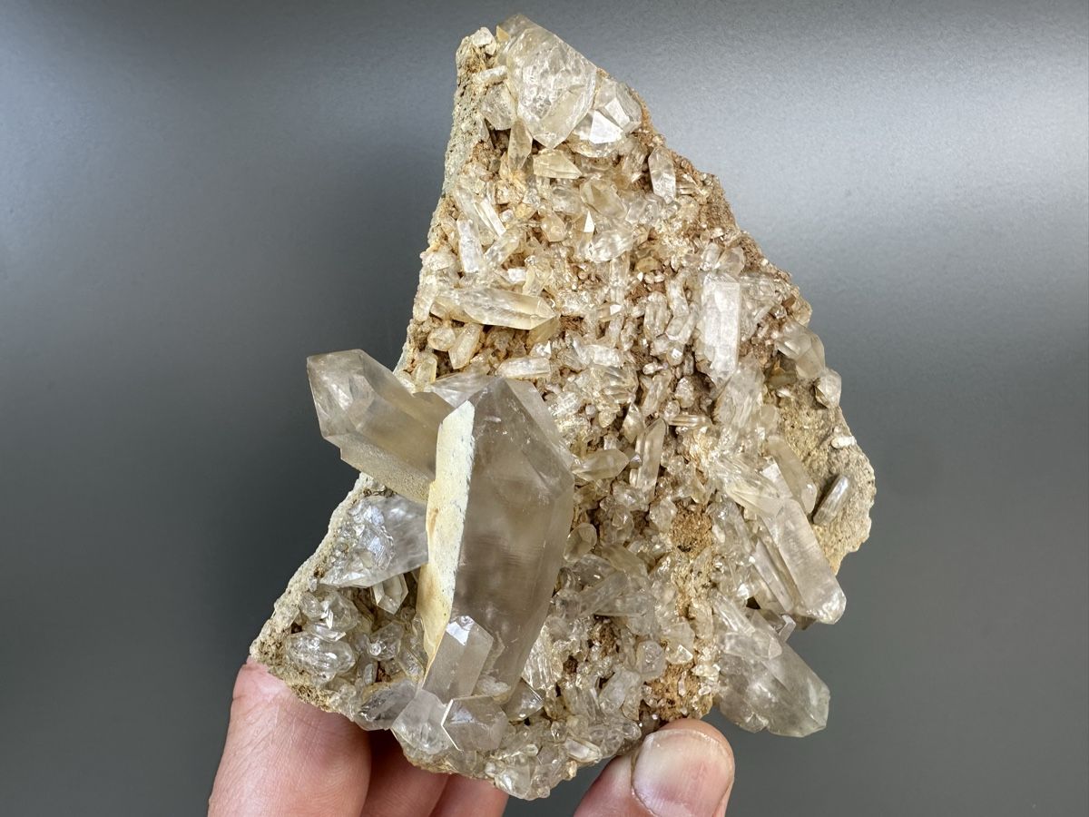 Mineralien & Heilsteine: Heller Rauchquarz Val Cavardiras – Gebraucht aus Oberuzwil von Crystall0 3