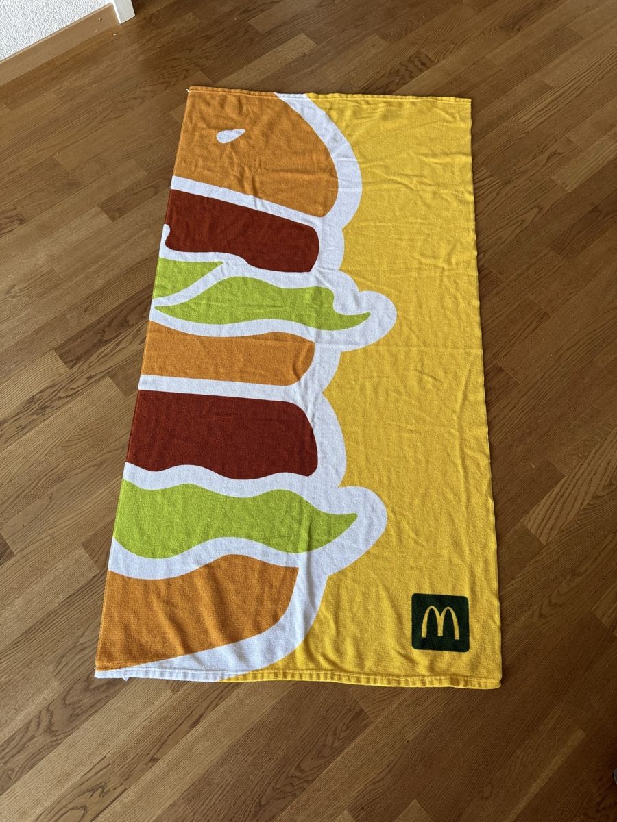 Badetücher: McDonald's Beach Towel - Big Mac Design 150x80 – Neu (gemäss Beschreibung) aus Ueberstorf von man_p2fy