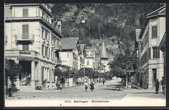 Cartoline postali: Meiringen, Kirchstrasse, Blick auf Hotel – Usato da Berlin venduto da bartko-reher