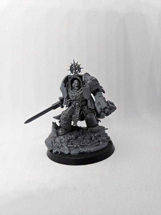Leviathan space marine captain in Terminator armour