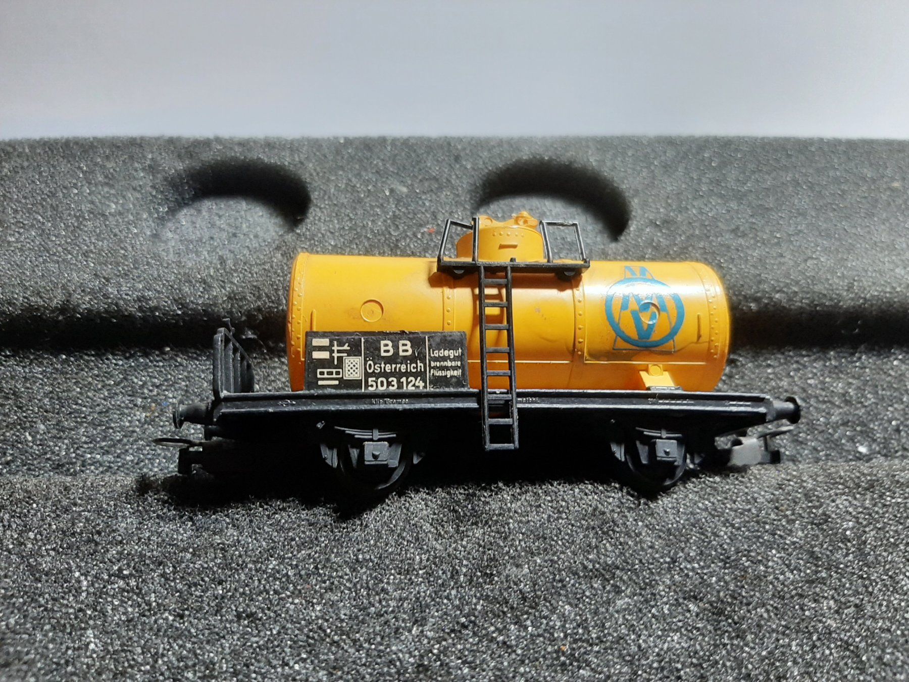 Kleinbahn Modelleisenbahnen: KLEINBAHN 503 124 – Gebraucht aus Avully von RIVALIS 2