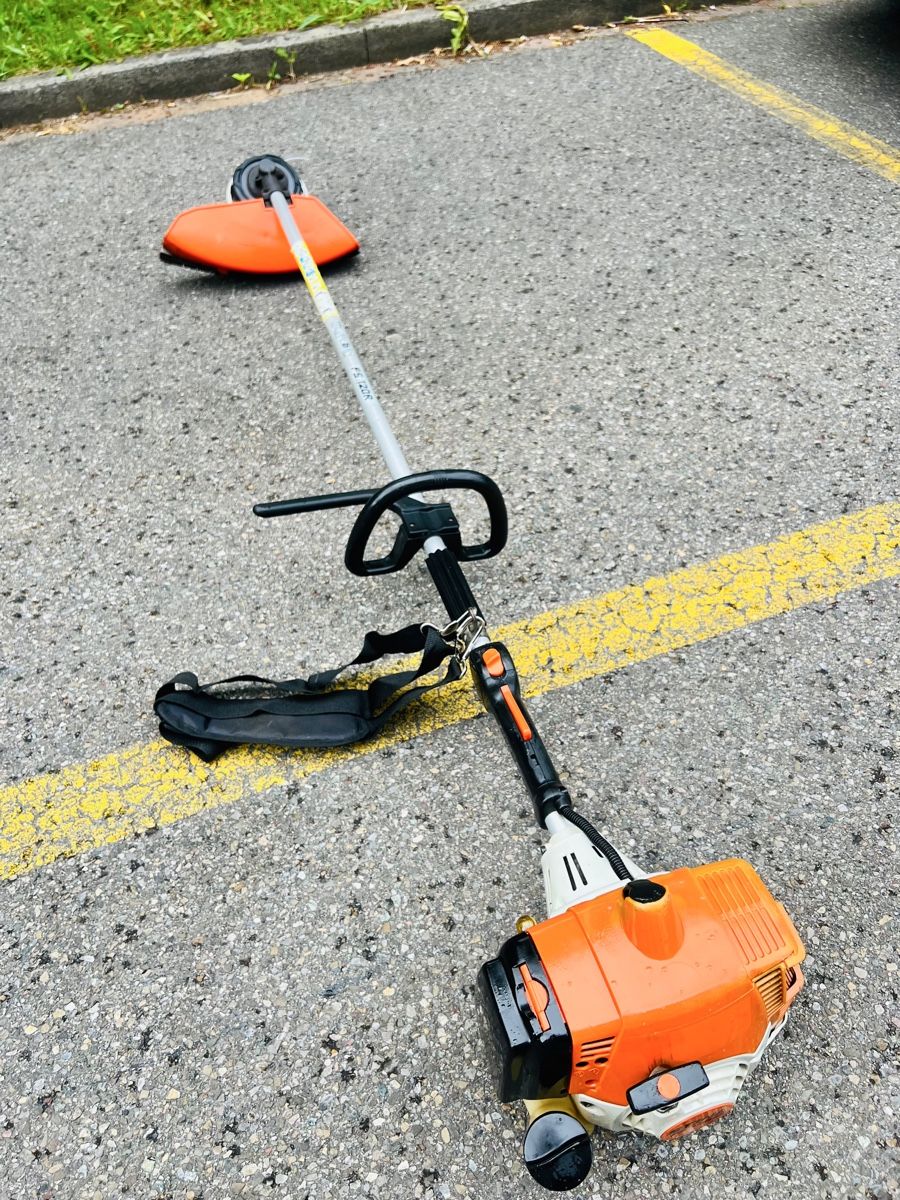 Stihl Tutti gli attrezzi: Rasentrimmer Stihl FS 120 R – Usato da Urdorf venduto da mas_5wfz 2