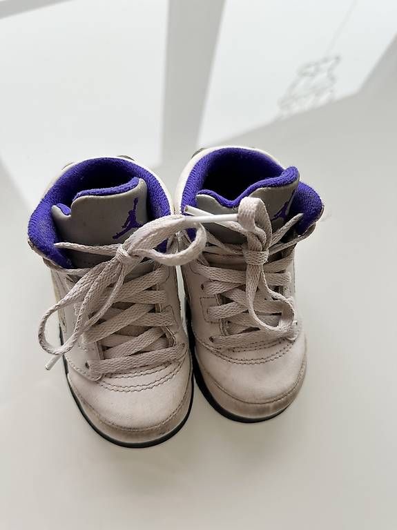 Chaussures garçon: Jordan Schuhe gr22 – D'occasion à Muttenz par emyvogel 1
