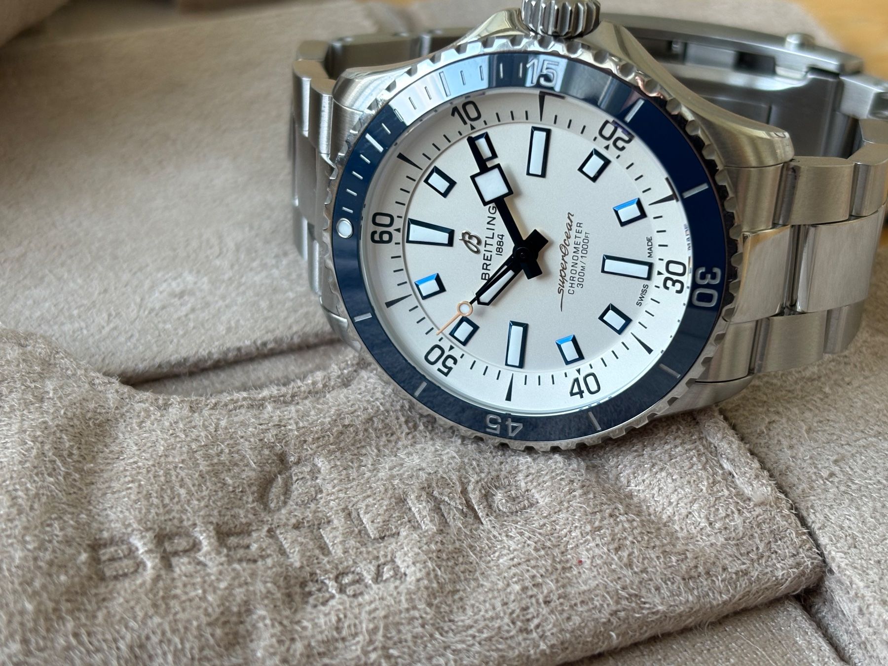 Breitling Uhren: Breitling Superocean Automatic 42 Fullset – Gebraucht aus Birsfelden von Mynos 5