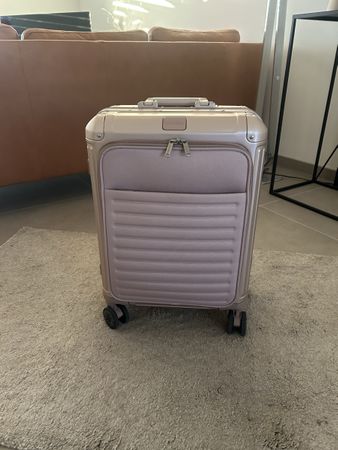 Travelite NEXT 4W Front Pocket – Valise cabine aluminium – R