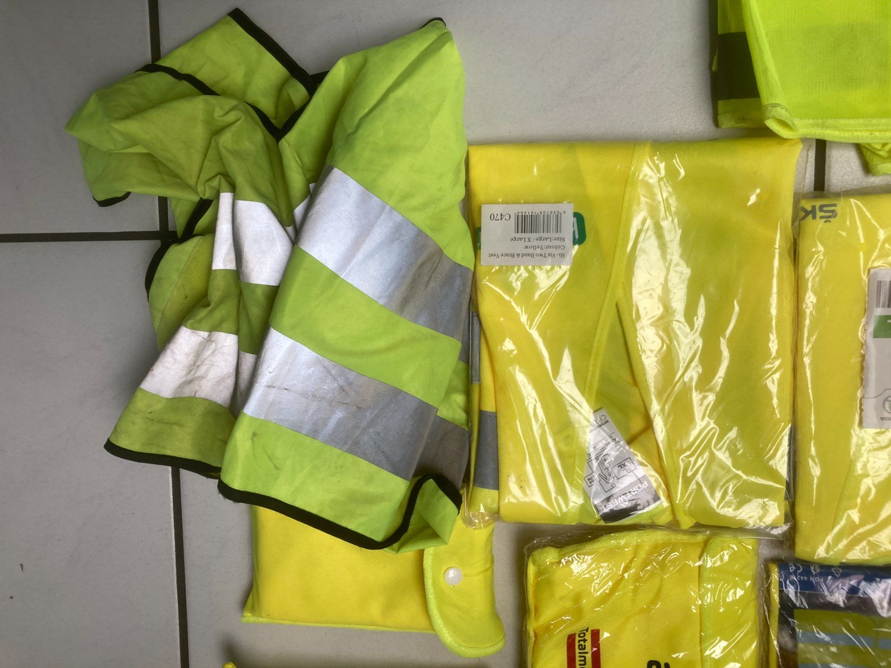 Accessori per altri veicoli: 10 Set Warnwesten/Pannenset Auto – Nuovo e nell'imballaggio originale da Cham venduto da WB2223 5