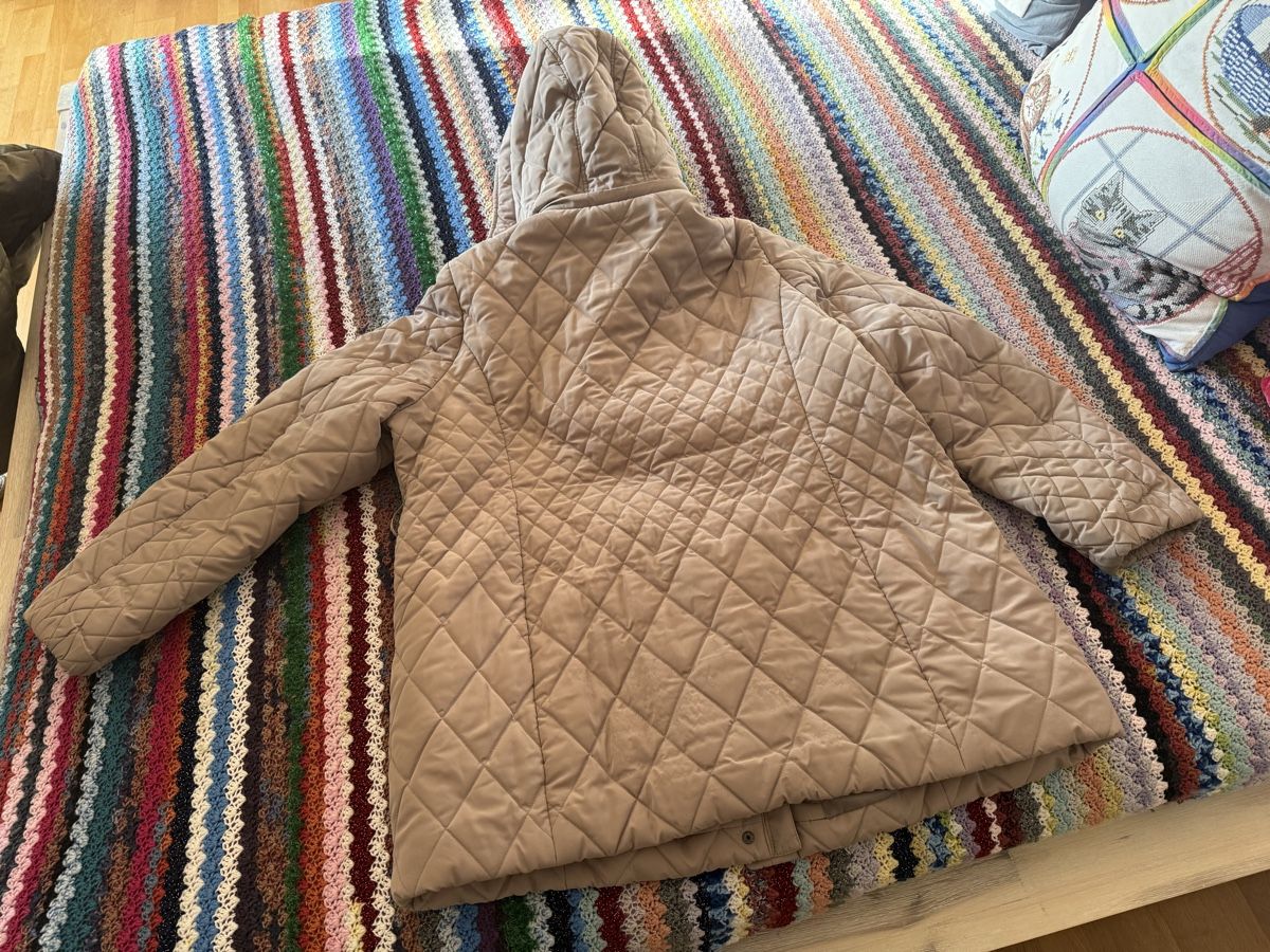 C&A Giacche: Steppjacke C&A, beige Grösse 50 – Usato da Otelfingen venduto da Otto4 3