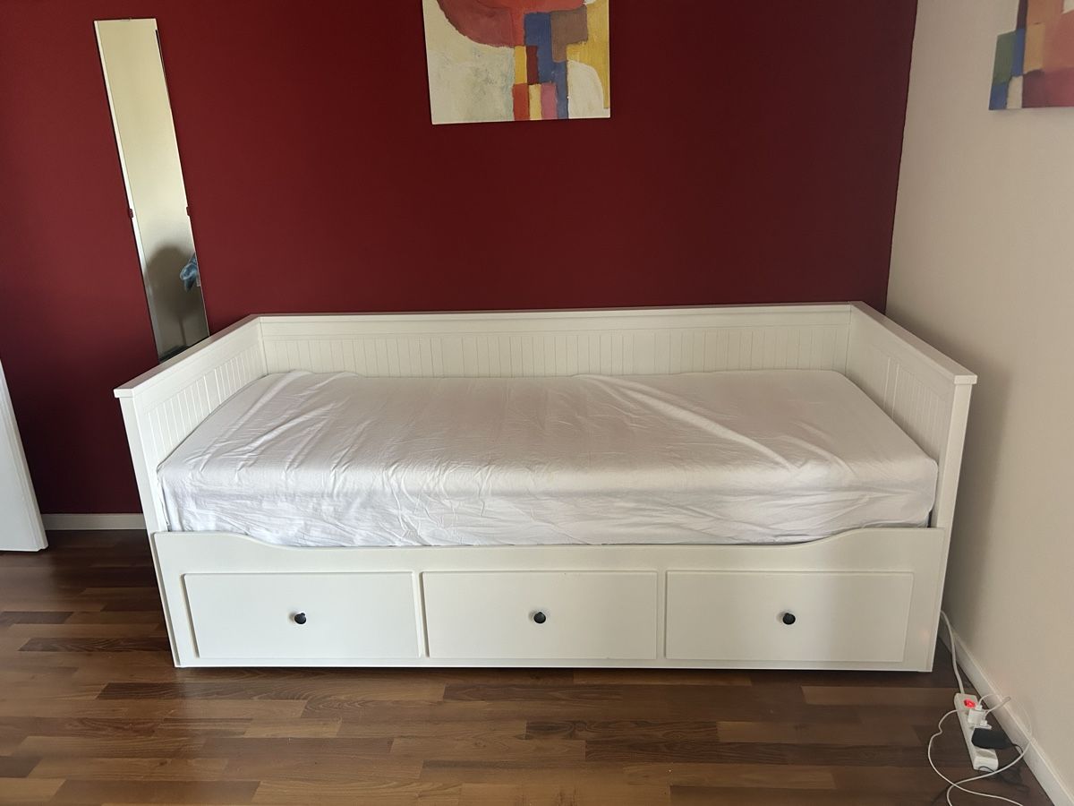 Ikea Lits: Schönes Ikea Einzel/doppel-Bett – D'occasion à Beckenried par and_7dlr 2