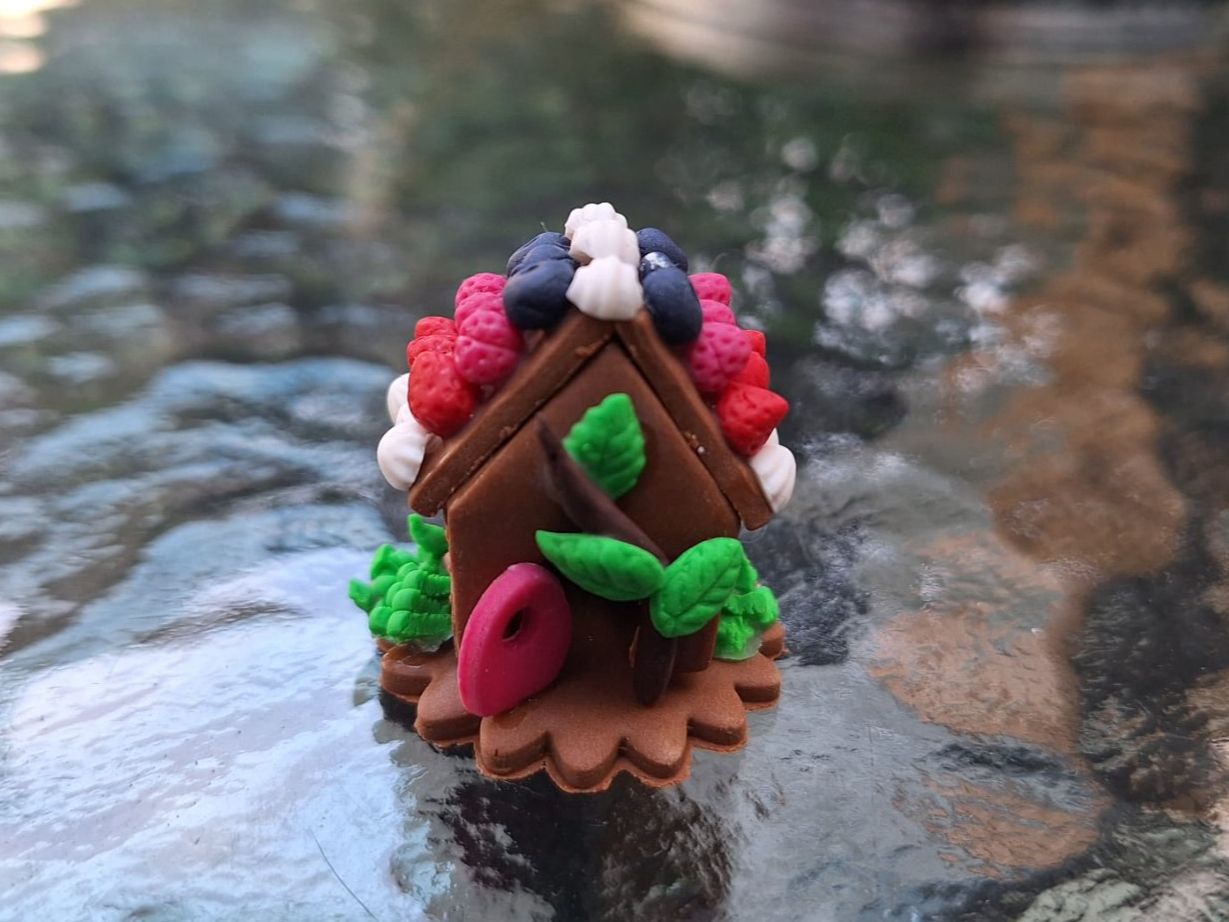 Case e mobili per bambole: Handmade Beerenhäuschen – Nuovo (secondo la descrizione) da Zürich venduto da HandmadeTinyFood