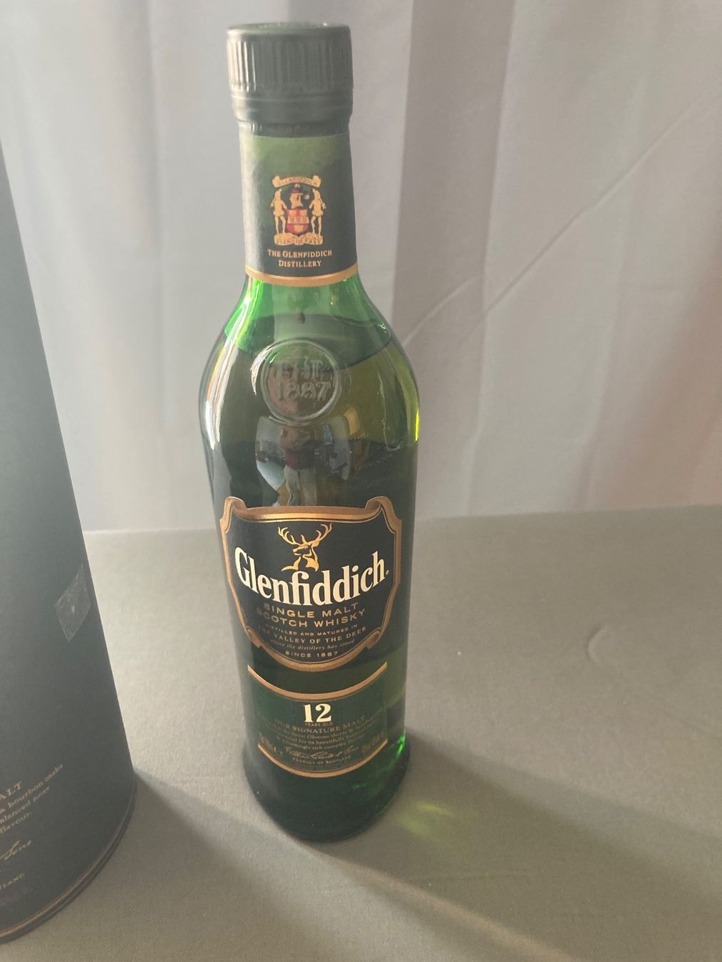 Glenfiddich Bevande alcoliche: Glenfiddich 12 Single Malt Scotch Whisky mit Box – Usato da Zürich venduto da mik_h9ty 1