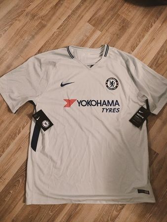 Chelsea FC Auswärtstrikot Grösse XL statt Fr. 100.--
