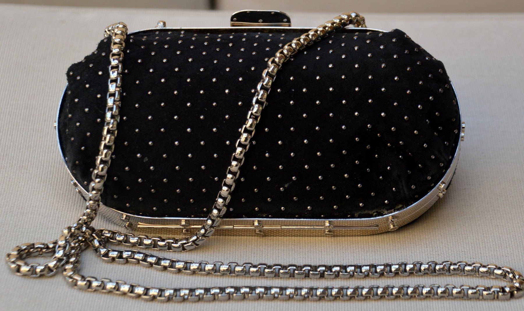 Alexander Mcqueen Taschen für Damen: Tasche Alexander McQueen Beetle Box Clutch sac – Gebraucht aus Collonges von Auganien 4