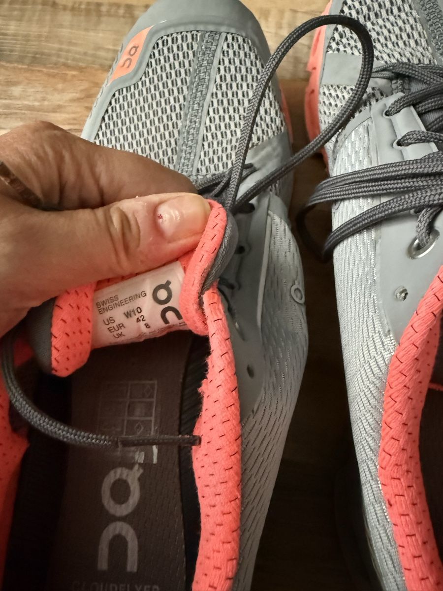 On Chaussures femmes: On Cloudflyer – D'occasion à Buchs AG par MiWeFe17 4