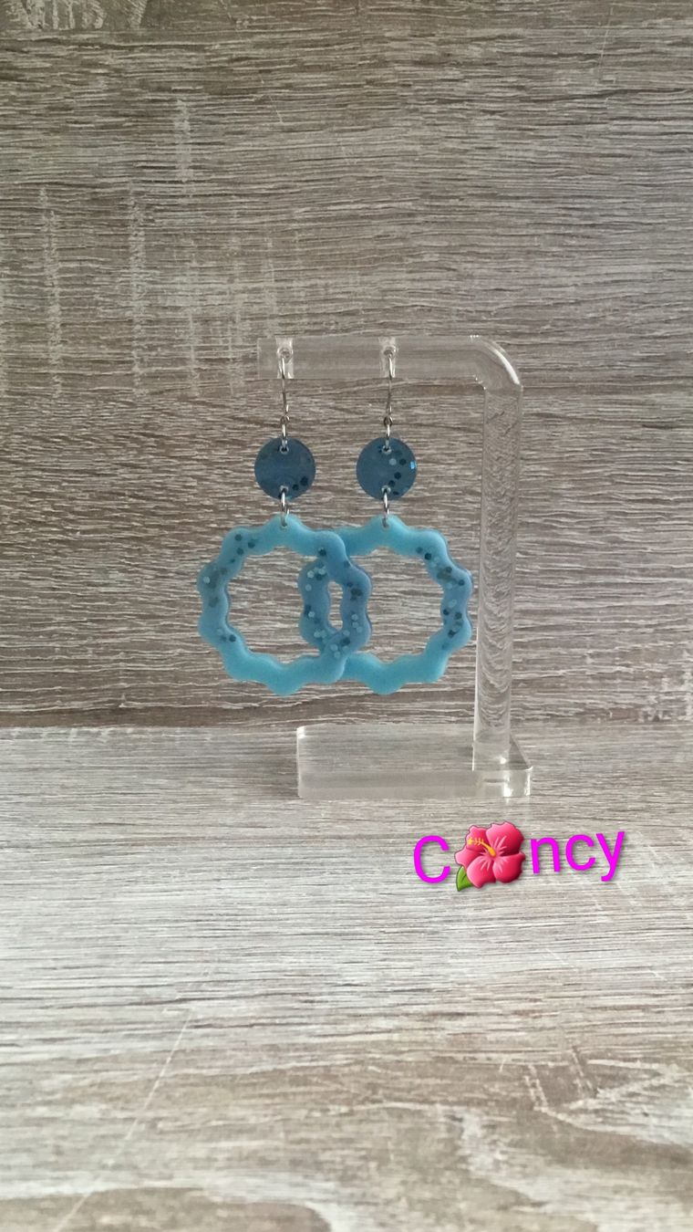Boucles d'oreille: boucle d'oreille  – Neuf (Voir description) à Genève par mir_qfr5 2