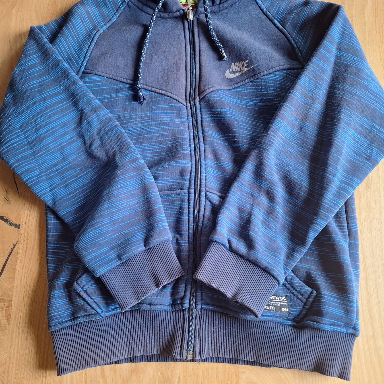 Maglioni & Felpe: Nike Zip-Hoodie, Kapuzenpullover Gr.170 – Usato da Hettenschwil venduto da Schneuggi2 3