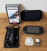 Sony PSP  sehr guter Zustand + Zubehör + 2 Spiele