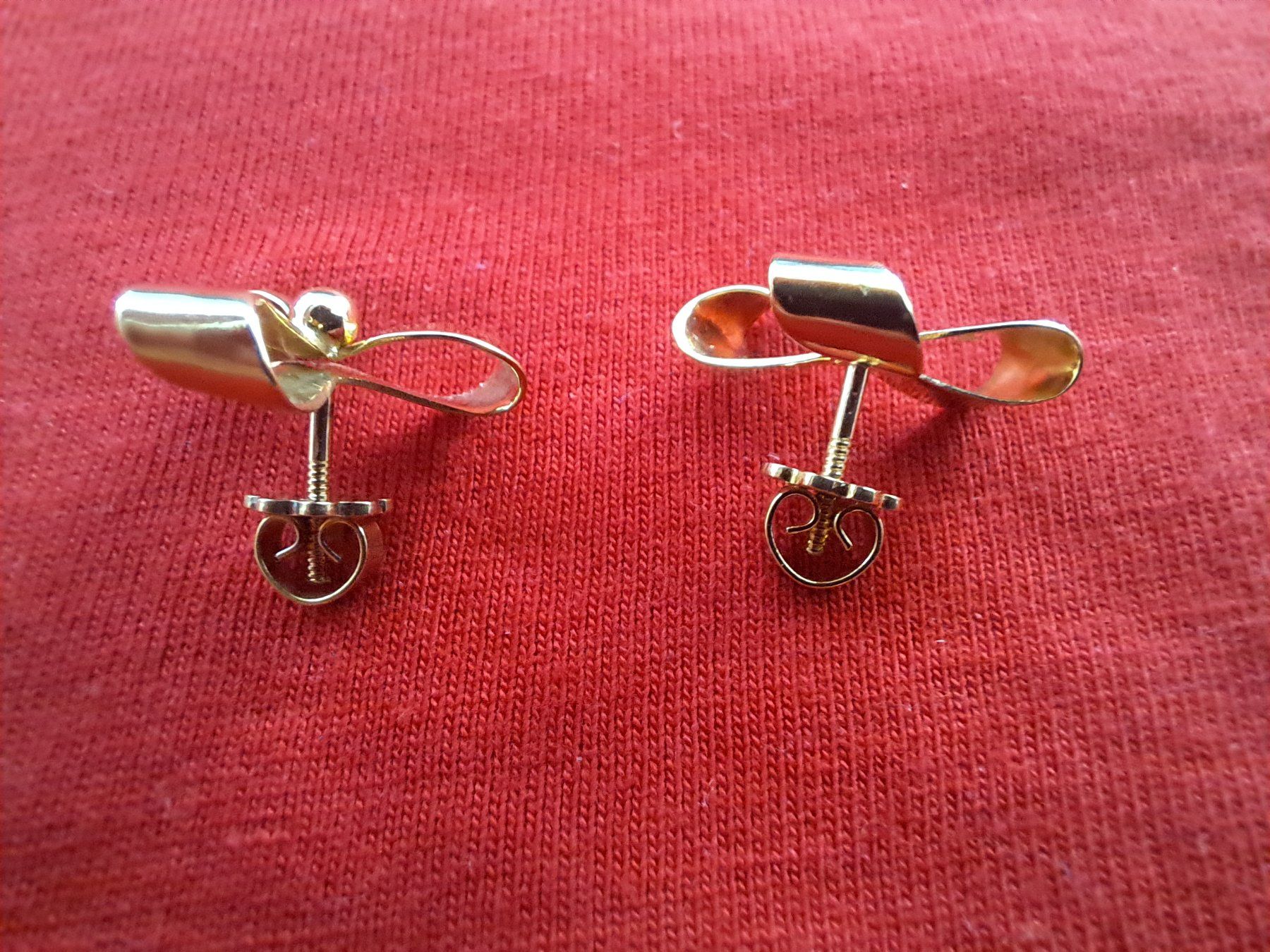Ohrringe & -stecker: Schöne Ohrstecker – Gebraucht aus Pfäffikon ZH von Valsangiaccomo 1