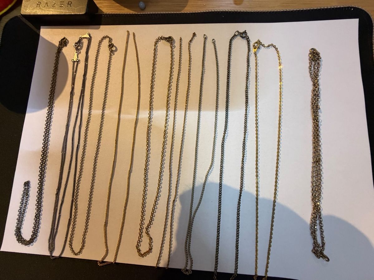 Catenine: Div. Ketten/Halsketten/Schmuck – Usato da Sigriswil venduto da Lujana04