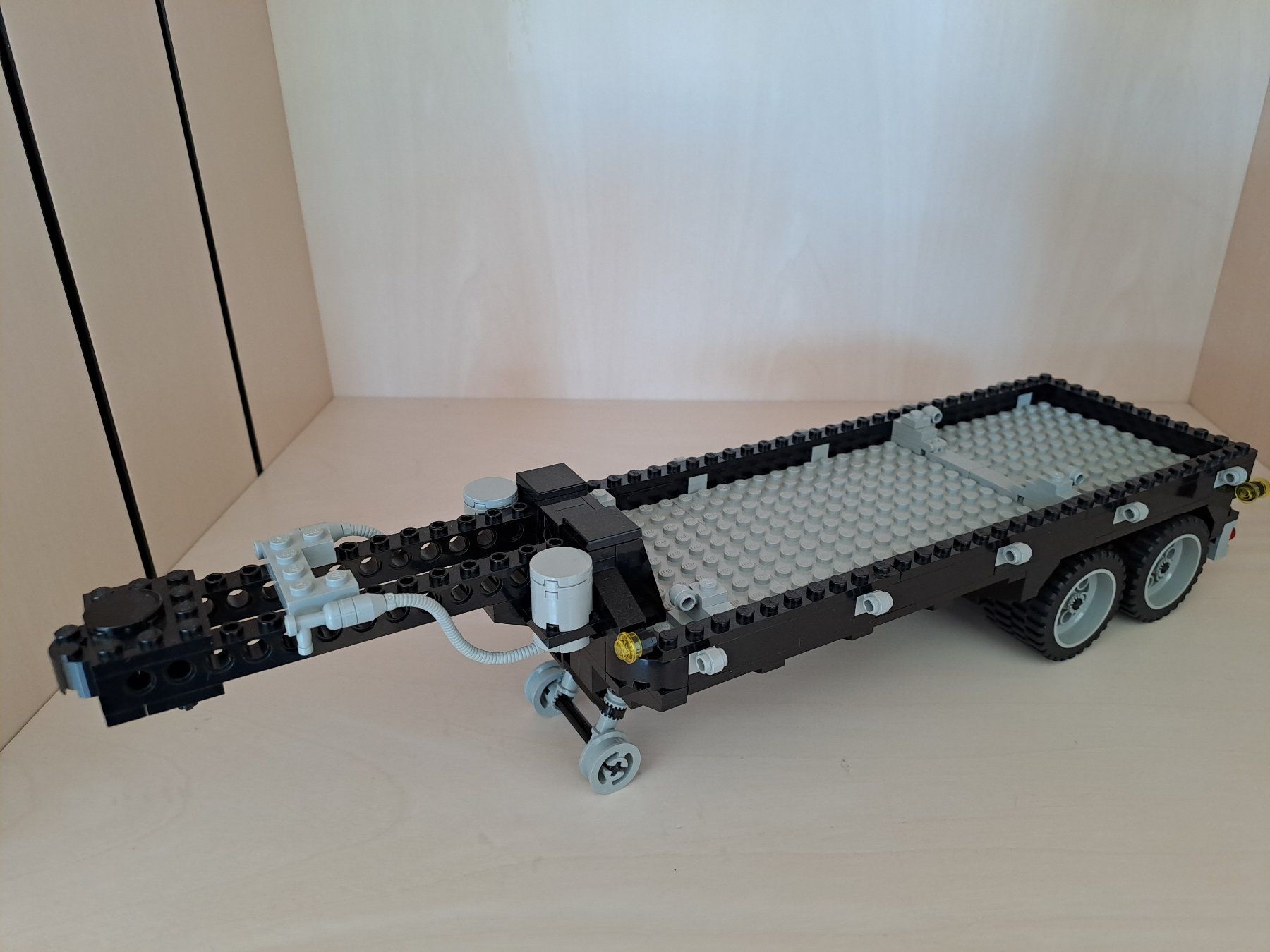Lego Kit di costruzioni: LEGO Model Team • Set 5590 Sattelschlepper mit Helikopter – Usato da Bonstetten venduto da Mbuster 3