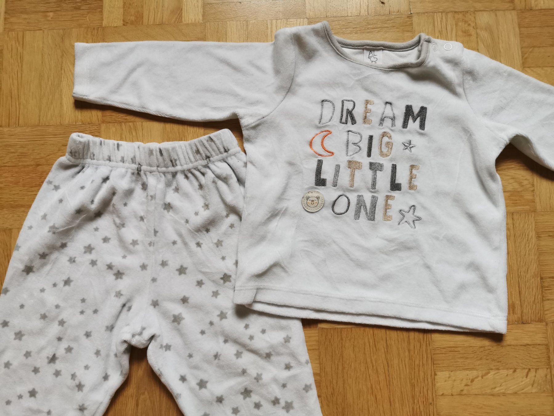 C&A Pigiama & Simili: Pyjama Set C&A Gr. 80 Samt – Usato da Stäfa venduto da flamingo_17