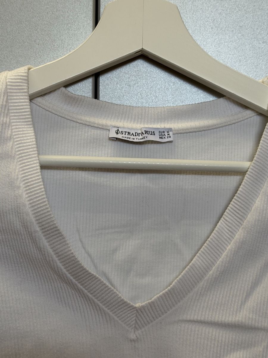 Stradivarius T-shirts: T-Shirt – Neuf (Voir description) à Birmensdorf ZH par Samantha_07 1