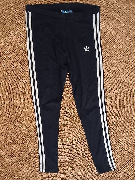 Adidas Leggings: Leggins von Adidas – Usato da Zürich venduto da Melianea