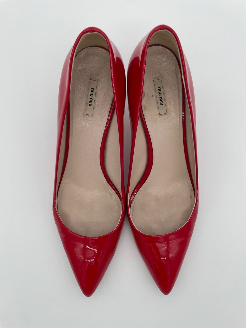 Miu Miu Scarpe da donna: Miu Miu Pointed-Toe Patent Pump EU 37 Rot – Usato da Zürich venduto da shoe_shop 4