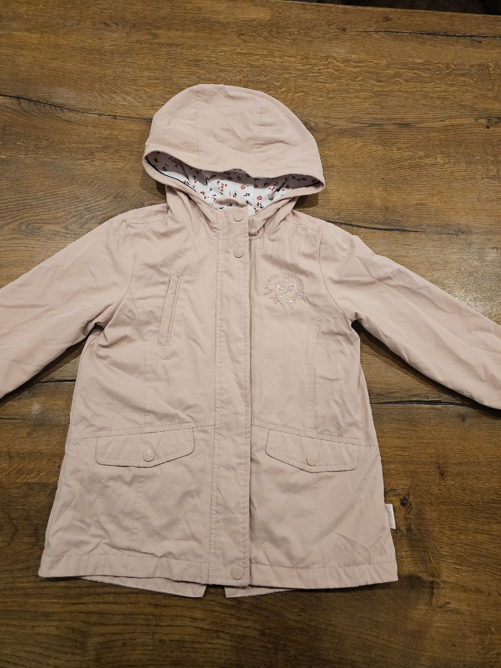 Giacche & Cappotti: Mädchen Jacke Gr.110 – Usato da Grosshöchstetten venduto da Qenko
