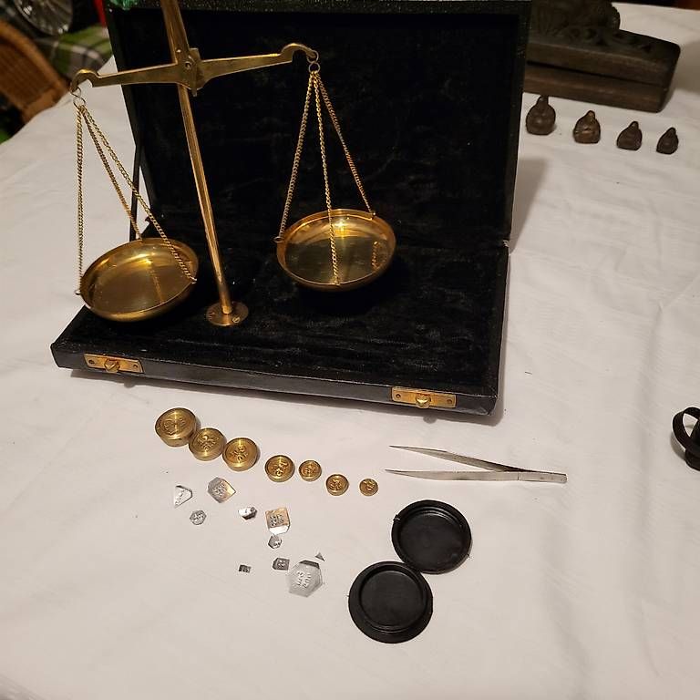 Bilance e pesi: 3 Balances à opium – Usato da Bussigny venduto da DOC1030