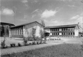 Gruss aus BOSWIL -  altes Schulhaus Boswil