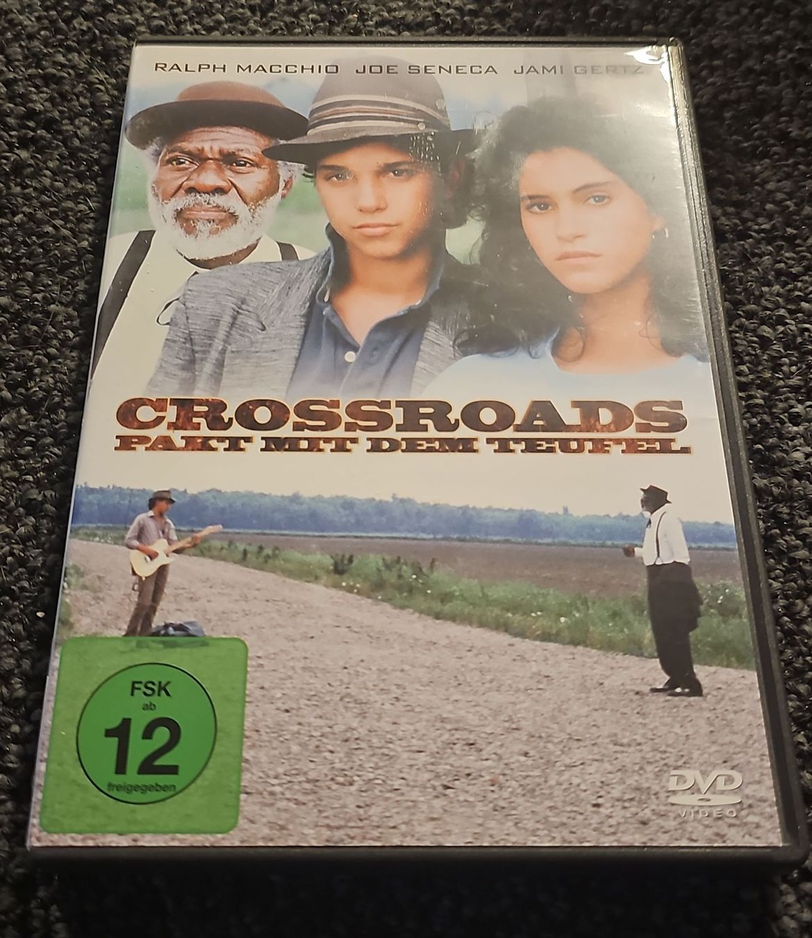 Tutti i DVDs: DVD Crossroads (21836) – Usato da Ruswil venduto da jan_bxl5