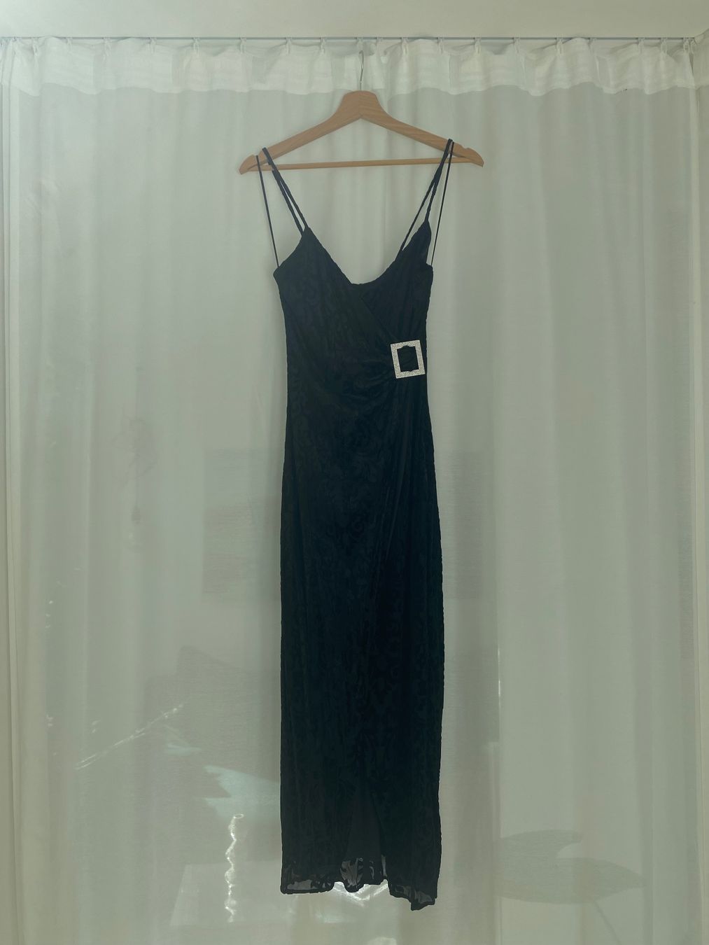 Zara Vestiti: SCHWARZES SAMT-SPITZENKLEID – Nuovo e nell'imballaggio originale da Zürich venduto da isabel137