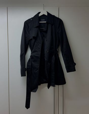 Schwarzer Yessica Trenchcoat, one size