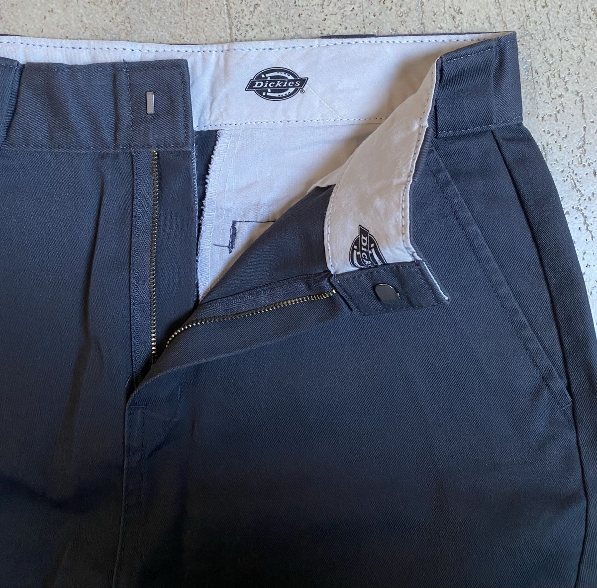 Dickies Pantaloni: Dickies Hosen Grau – Nuovo (secondo la descrizione) da Brugg AG venduto da e.stella_ 3