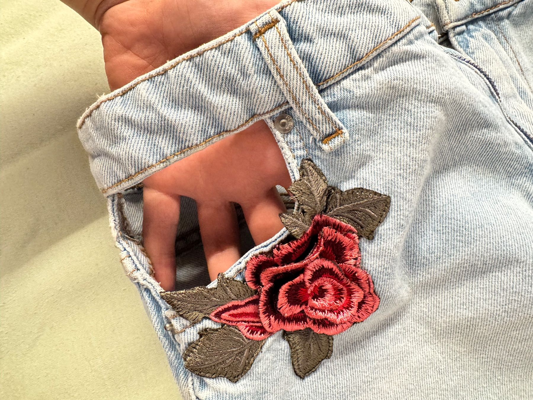 Bershka Jeans: Shorts Bershka – D'occasion à Porza par kaj_d5q7 1