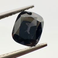 Natural Spinel  - 7 x 5 mm - 1.35 ct - Madagascar