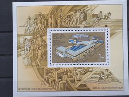 DDR 1981 Sport & Erholung  Block 64 **