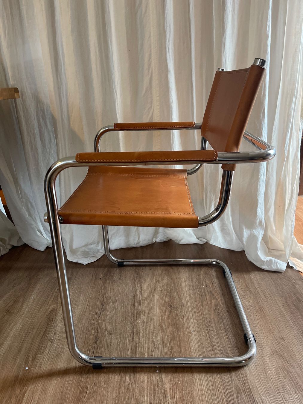 Stühle: Freischwinger Stuhl Leder Chrom – Gebraucht aus Nussbaumen AG von normajeanbaker 2