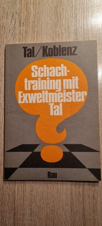 Libri: Schachbuch Schachtraining mit Exweltmeister Tal – Usato da Muttenz venduto da Langerochade