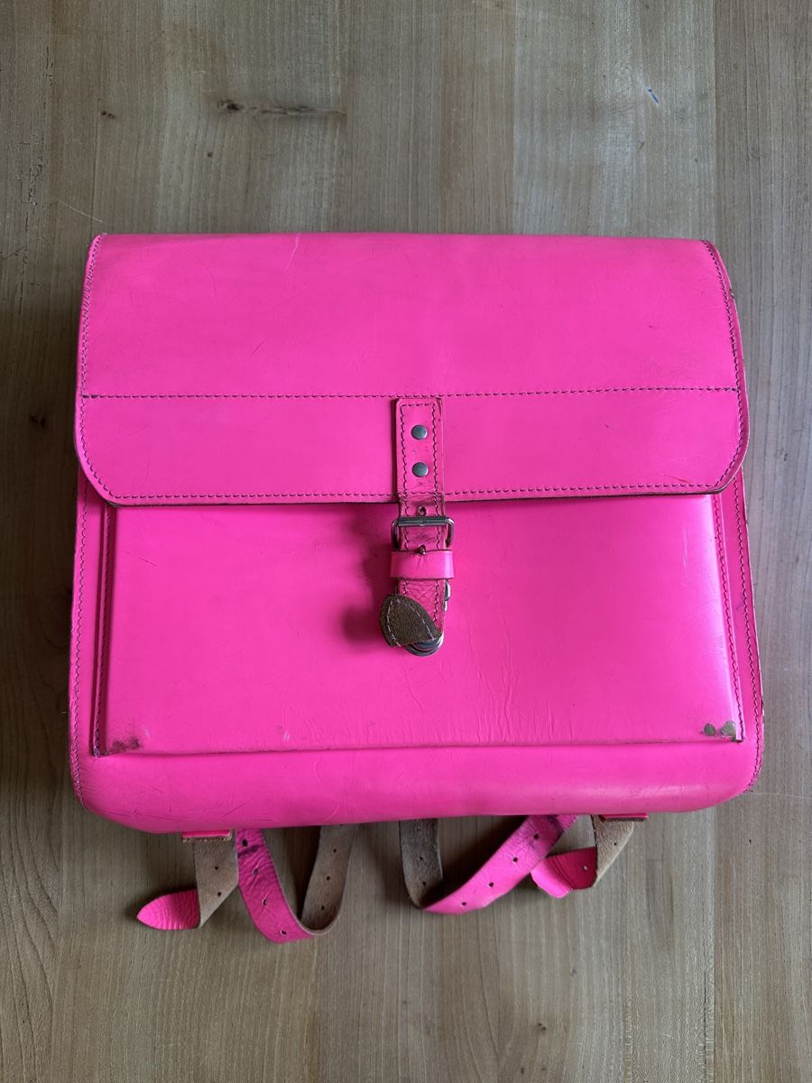 Allestimento di negozi e stand fieristici: Annaberg Aruzzi Tango Schulthek Ledertasche Pink – Usato da Zürich venduto da nmatthias