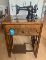 Antike Nähmaschine Phoenix 50