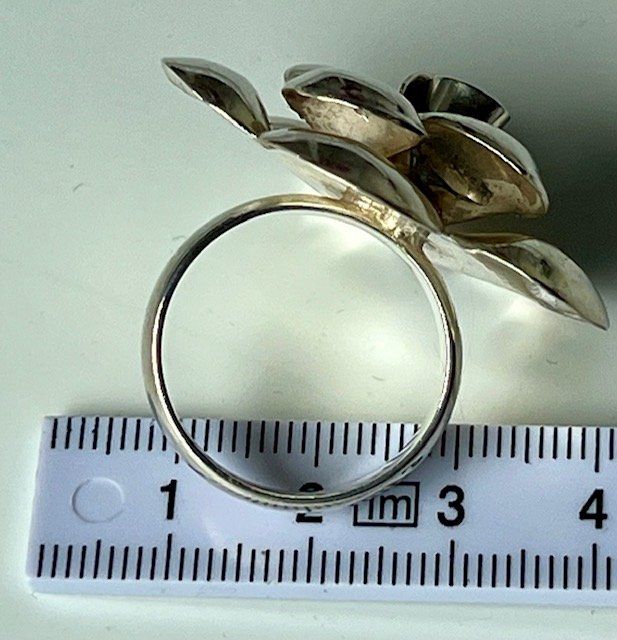 Anelli: EXCLUSIVE BRILLIANT STERLING SILVER RING. – Usato da Basel venduto da MarhiAliss68 8