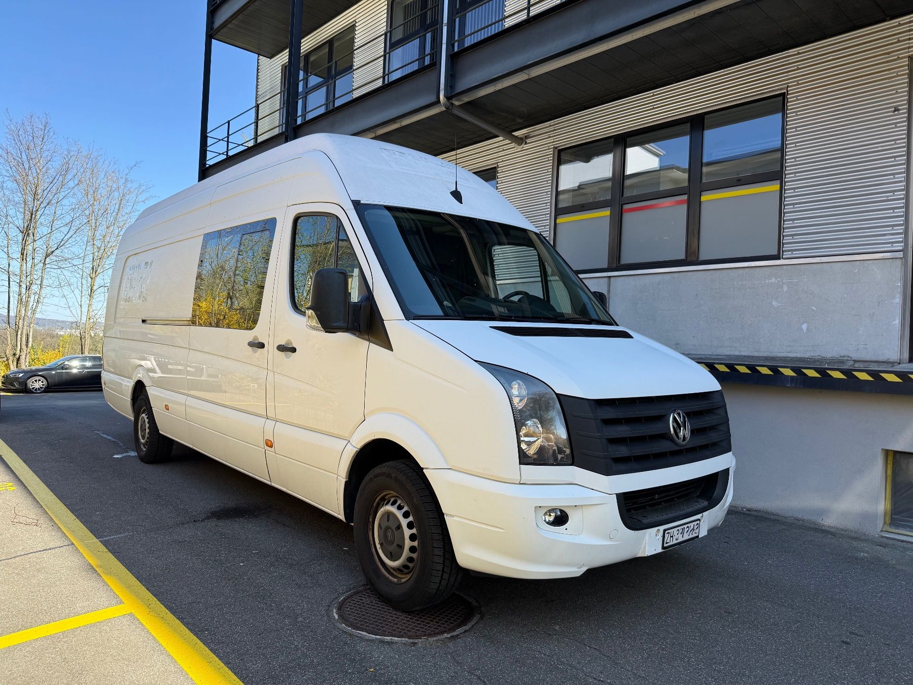 VW Veicoli commerciali: Vw Crafter 2.0TDi Lang+Hochversion – Usato da Zürich venduto da BESALE2015 1
