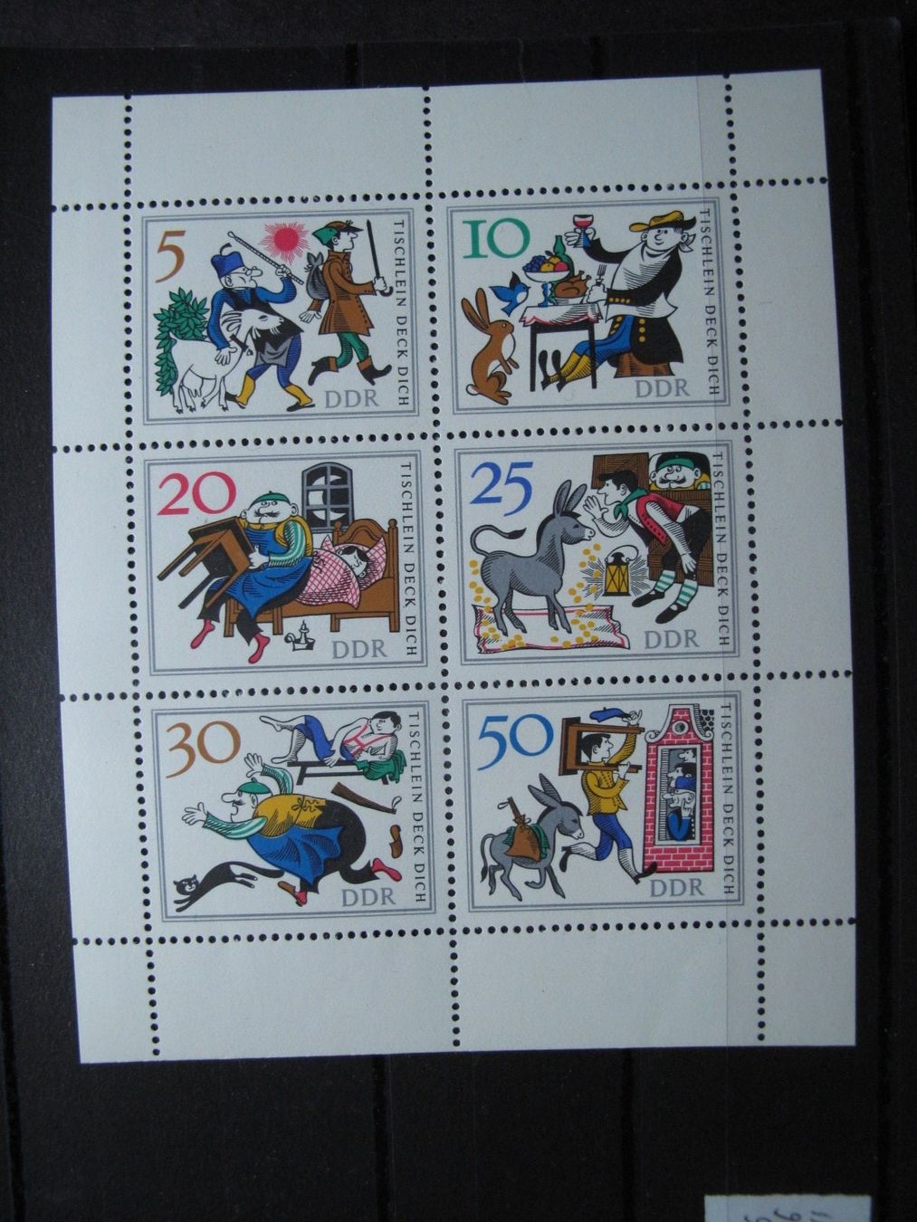 Tutti i francobolli: DDR 1966 Tischlein Deck Dich KB ** – Usato da Wil SG venduto da fva01