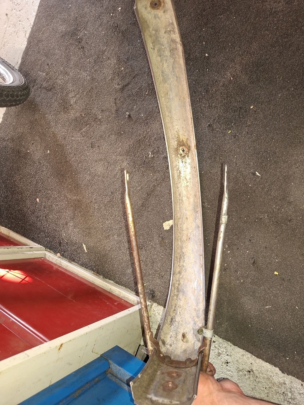 Parti ricambio per ciclomotori: Schutzblech hinten 19 zoll – Usato da Ermensee venduto da volvo-Turbo 4