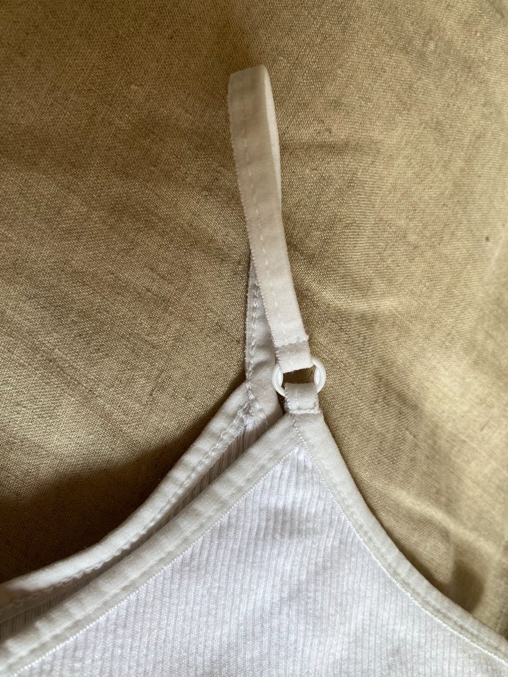 Top: Träger Top mit Rippmuster in Gr. 36 – Usato da Stetten SH venduto da bijoux18 1