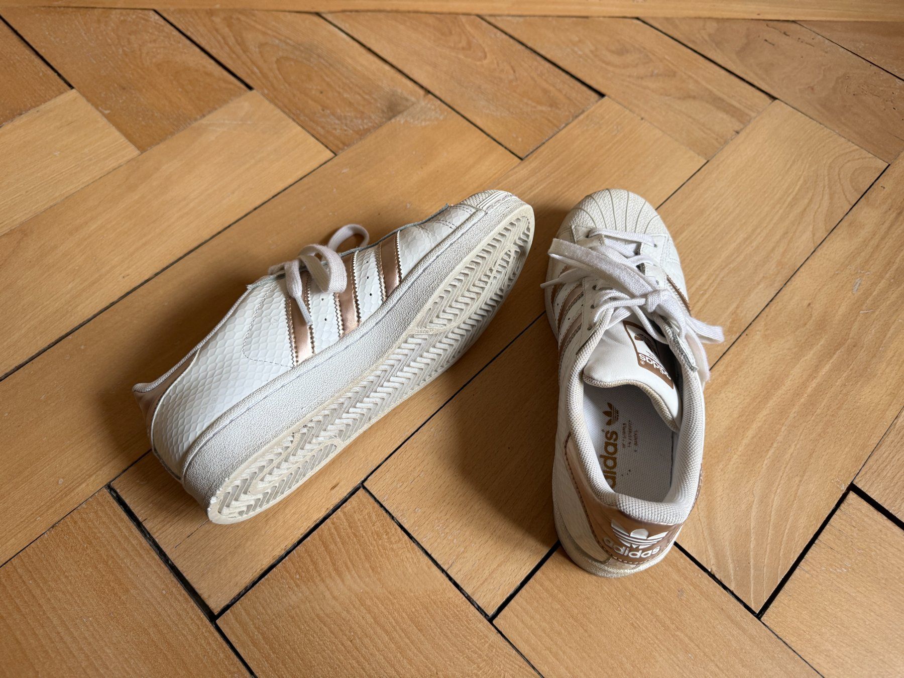 Adidas Scarpe da donna: ADIDAS Superstar Sneaker weiss - 40 – Usato da Zürich venduto da Diazaio 3