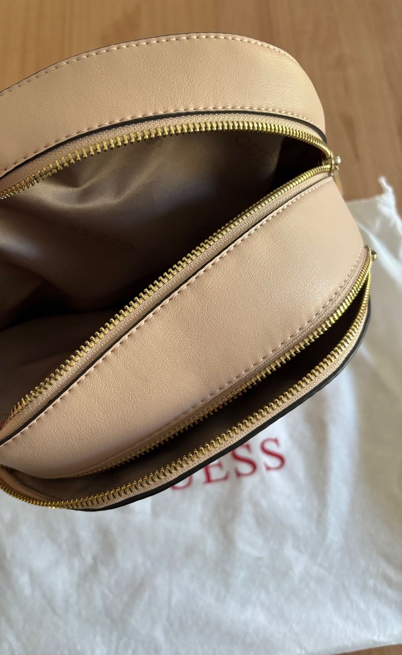 Guess Zaini: GUESS Rucksack Rosa – Usato da Fribourg venduto da Cinz96 3
